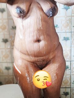 Ma femme a la douche