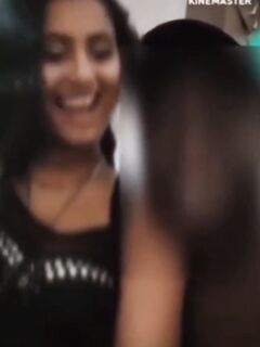 Super sexy et mignonne Indienne qui baise avec un Nigérian